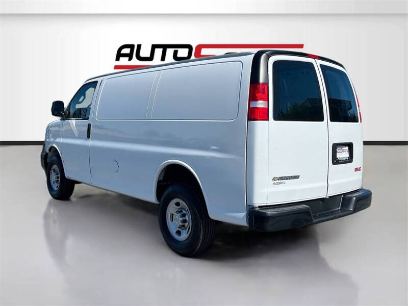2024 Chevrolet Express 2500