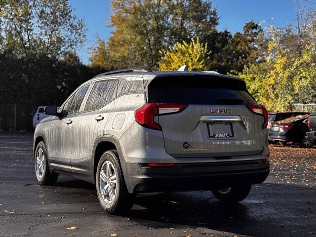 2024 GMC Terrain SLE