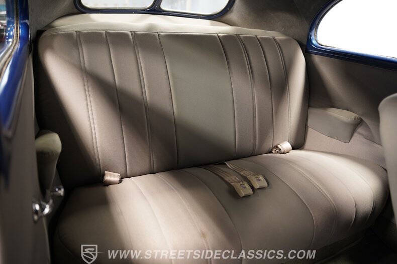 1940 Ford Deluxe