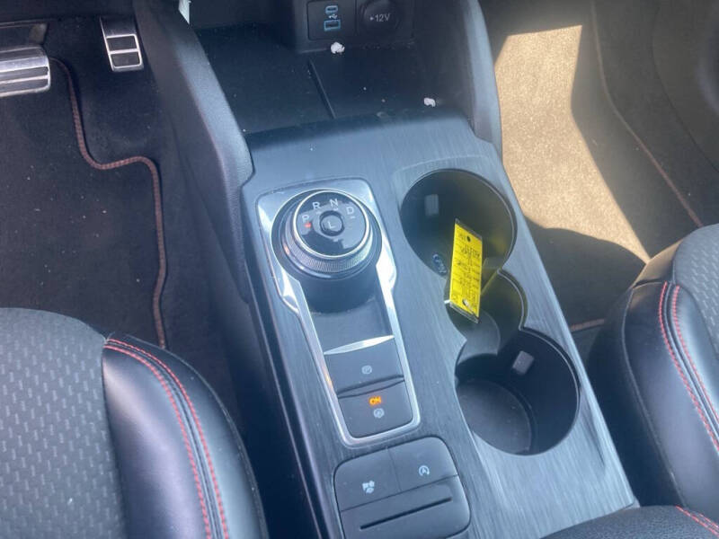 2023 Ford Escape ST-Line