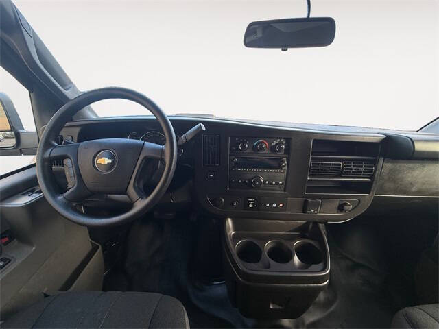 2024 Chevrolet Express 2500