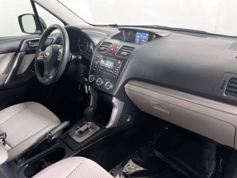 2015 Subaru Forester 2.5i