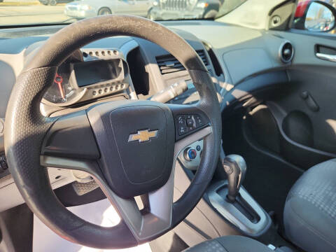 2014 Chevrolet Sonic LS Auto