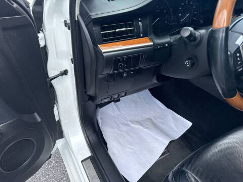 2014 Lexus ES 300h
