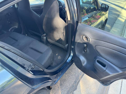 2017 Nissan Versa 1.6 S Plus