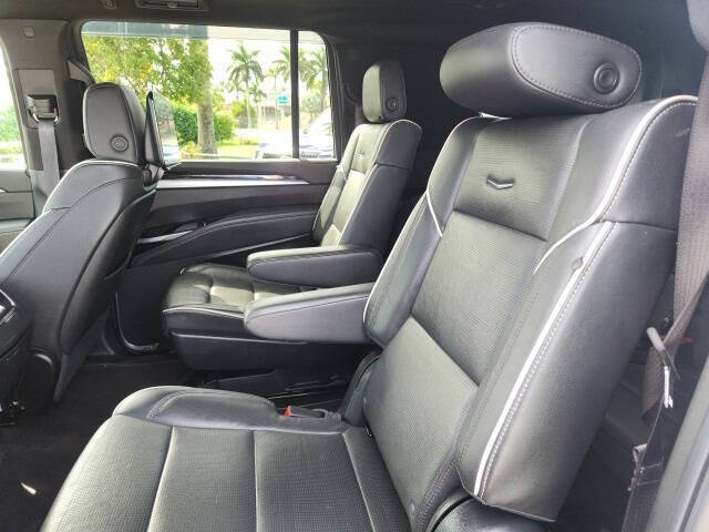 2025 Cadillac Escalade ESV Premium Luxury