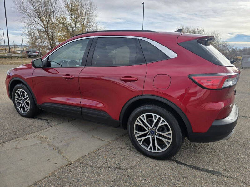 2020 Ford Escape SEL