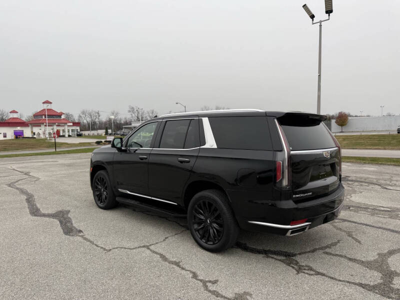 2022 Cadillac Escalade Luxury