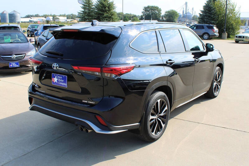 2022 Toyota Highlander XSE