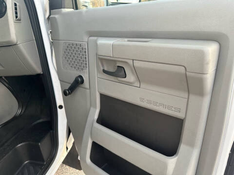 2014 Ford E-Series E-350 SD