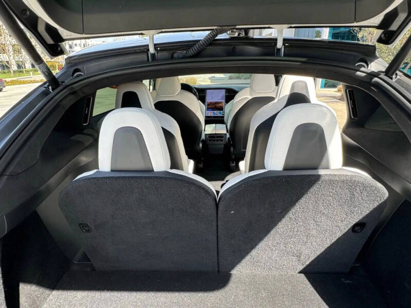 2021 Tesla Model X Long Range Plus