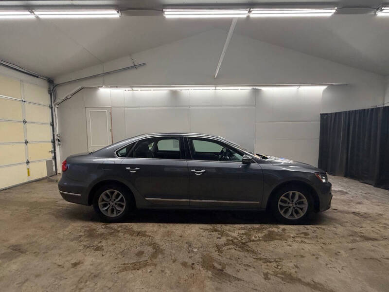2016 Volkswagen Passat 1.8T S