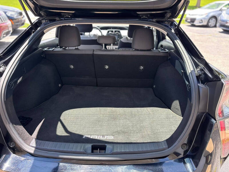 2016 Toyota Prius Two