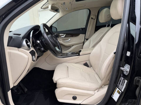 2019 Mercedes-Benz GLC GLC 300 4MATIC