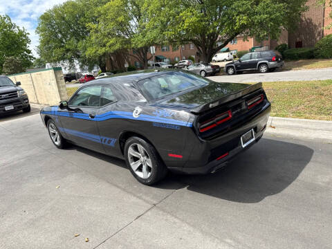 2015 Dodge Challenger SXT