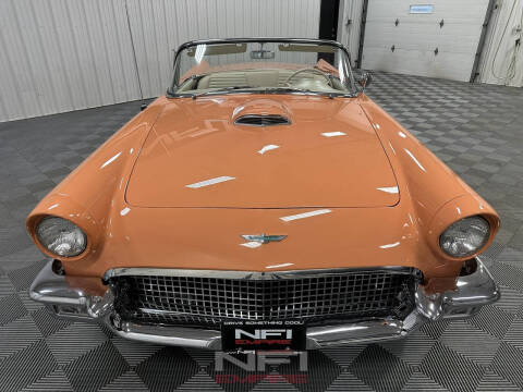 1957 Ford Thunderbird