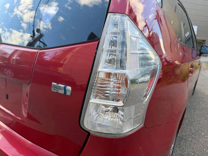 2012 Toyota Prius v