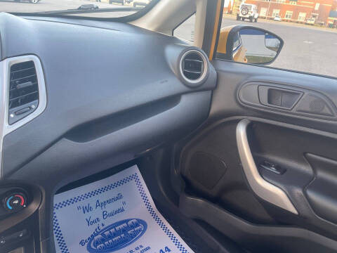 2011 Ford Fiesta SES