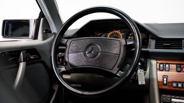 1989 Mercedes-Benz 300-Class 300 CE