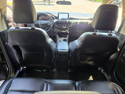 2020 Ford Escape SEL