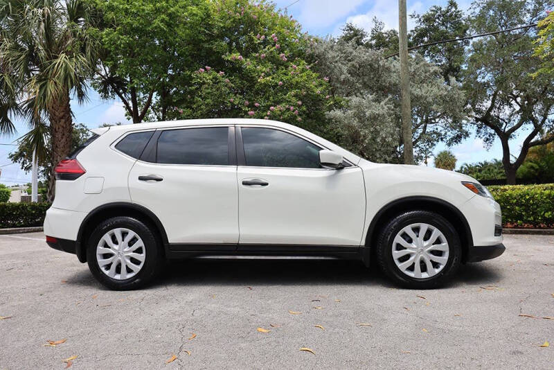 2017 Nissan Rogue S