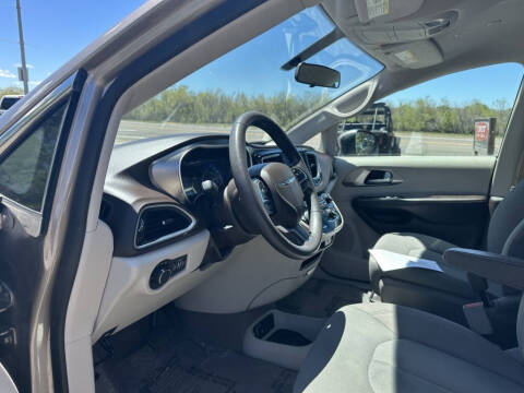 2018 Chrysler Pacifica LX