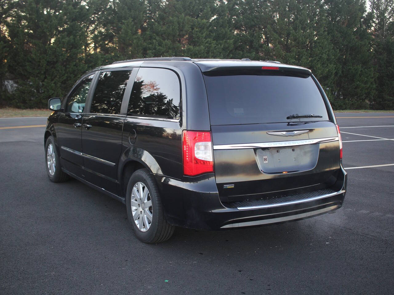 2015 Chrysler Town and Country for sale at Atlas 4 Auto Sales in Fredericksburg, VA