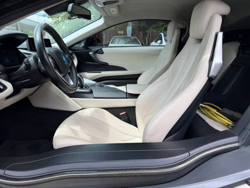 2015 BMW i8