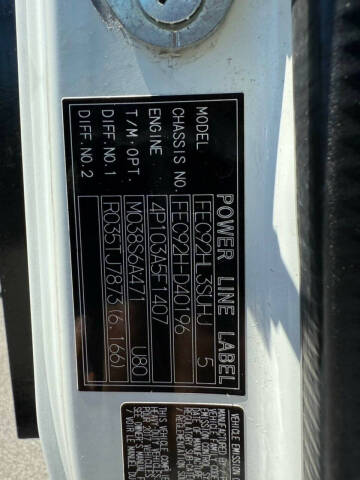 2017 Mitsubishi Fuso FE180