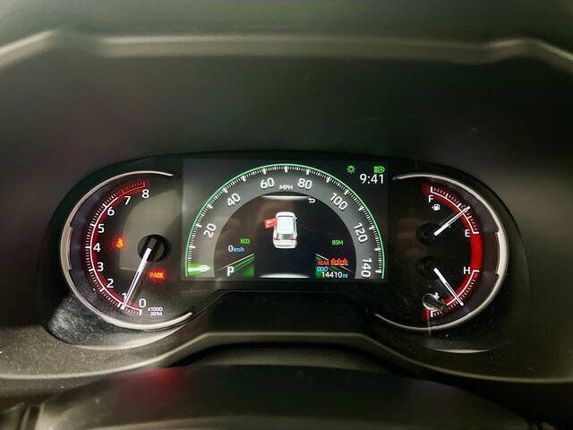 2024 Toyota RAV4 XLE