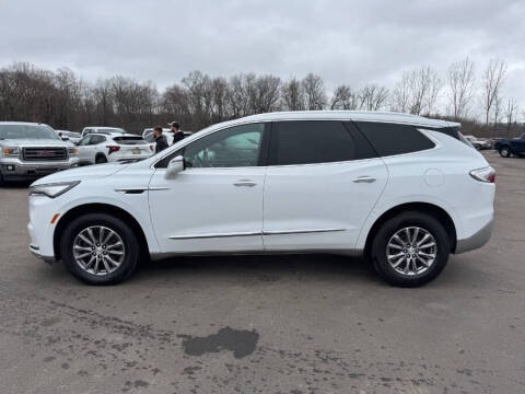 2022 Buick Enclave Essence