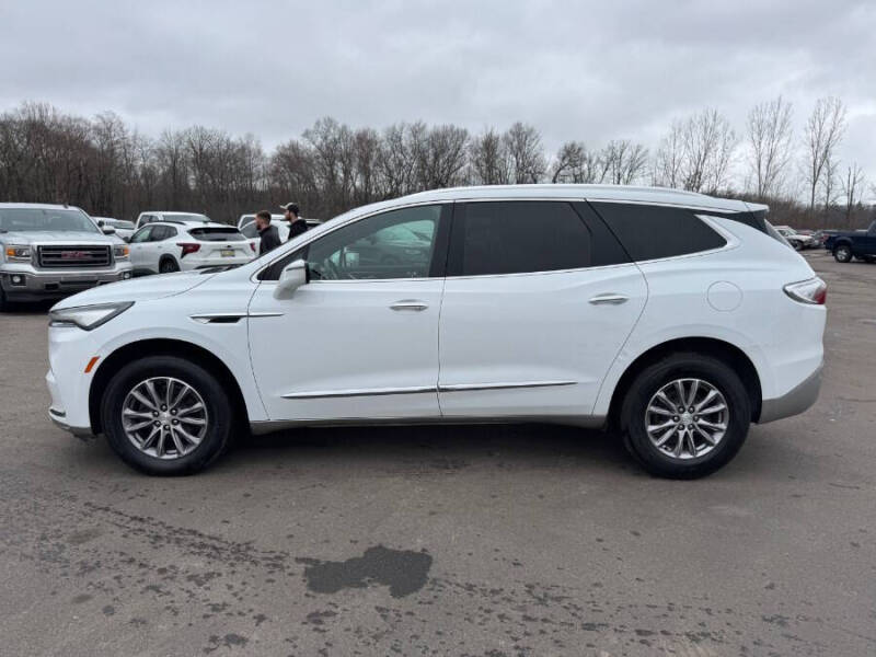 2022 Buick Enclave Essence