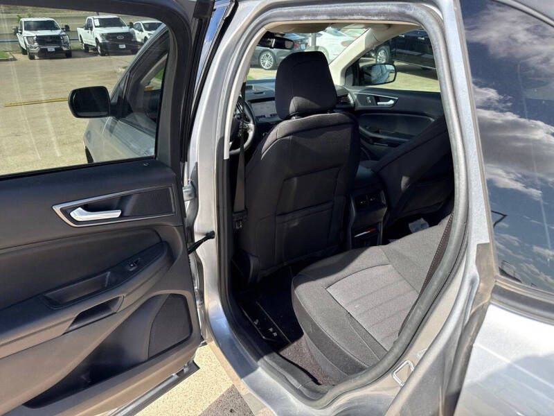 2020 Ford Edge SE