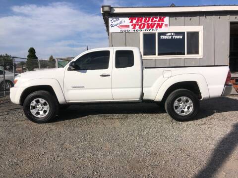 2008 Toyota Tacoma for sale at Dean Russell Truck Town in Union Gap WA