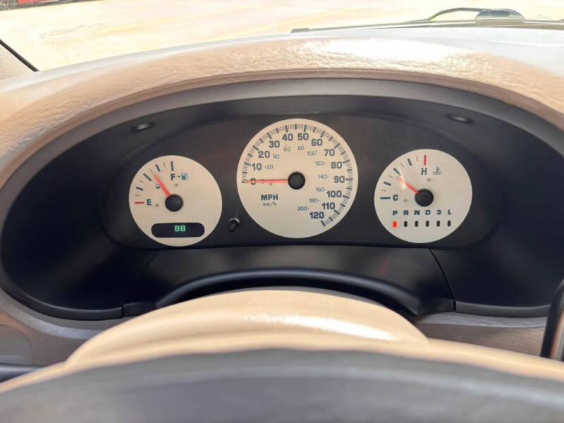 2003 Dodge Caravan SE