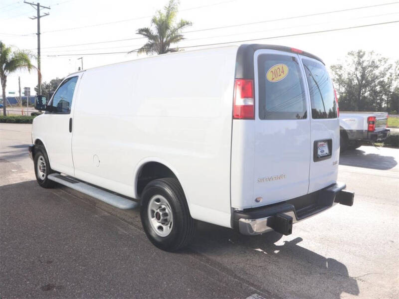 2024 GMC Savana 2500