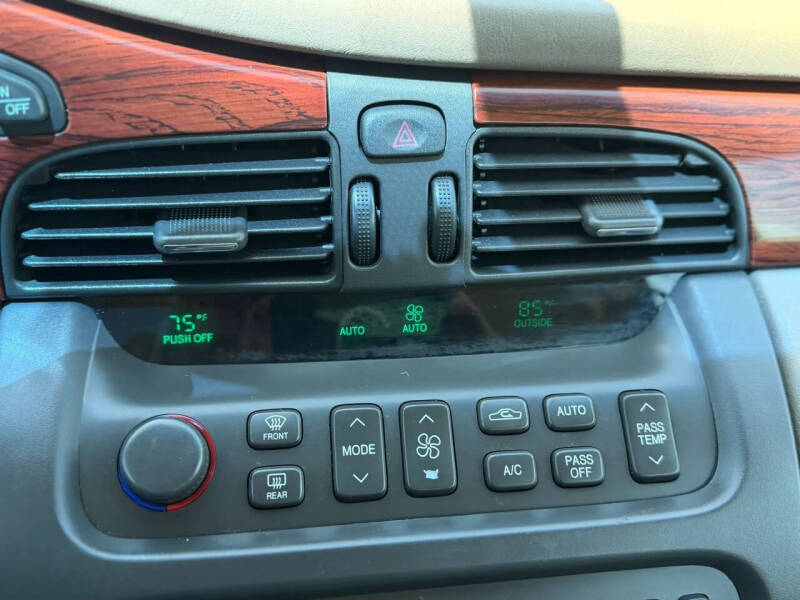 2005 Cadillac DeVille