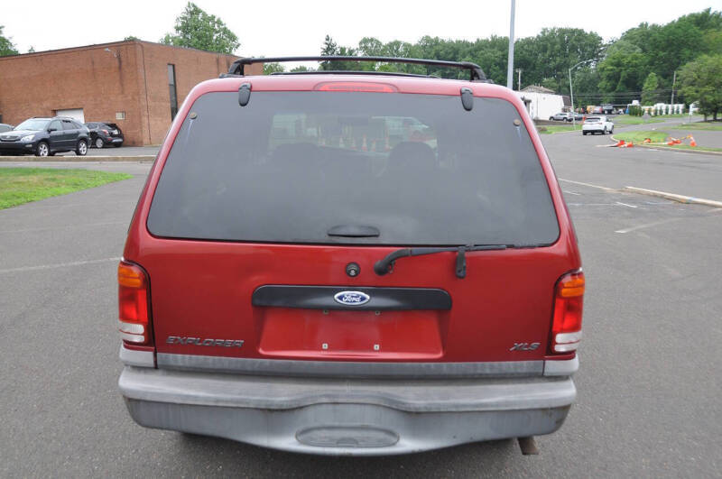 2001 Ford Explorer XLS