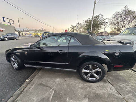 2005 Ford Mustang V6 Premium