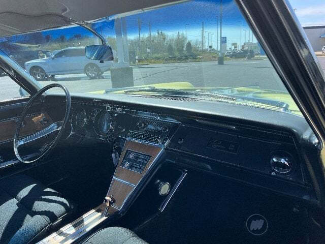 1965 Buick Riviera 34