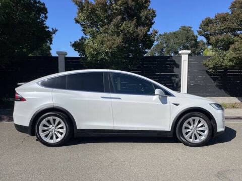 2020 Tesla Model X Long Range