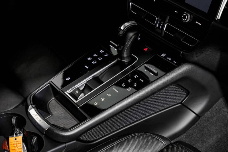 2024 Porsche Macan