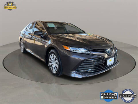 2018 Toyota Camry Hybrid LE