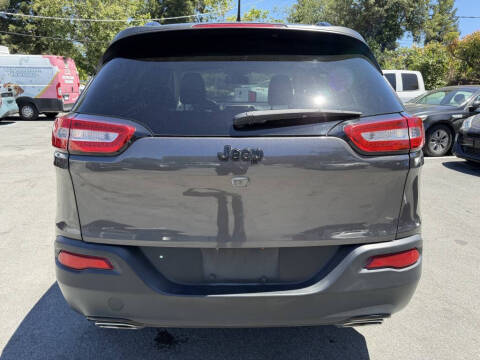 2018 Jeep Cherokee Latitude