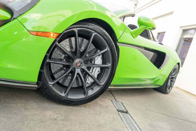 2018 McLaren 570S Spider 4