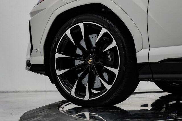 2022 Lamborghini Urus