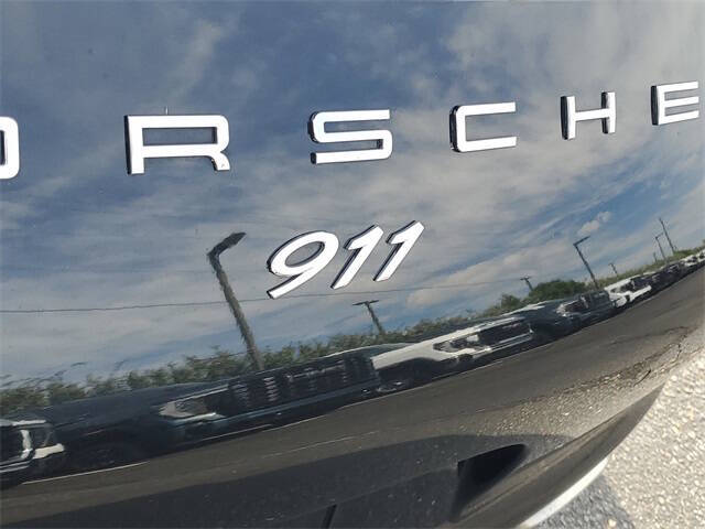 2016 Porsche 911 Carrera 4