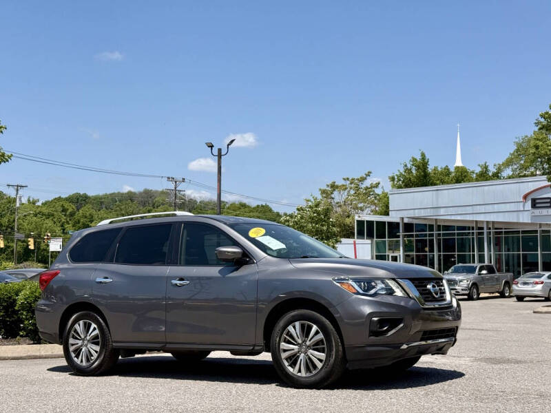 2019 Nissan Pathfinder S
