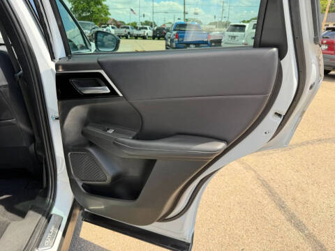 2023 Mitsubishi Outlander