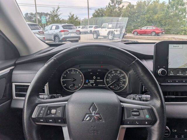 2024 Mitsubishi Outlander SE